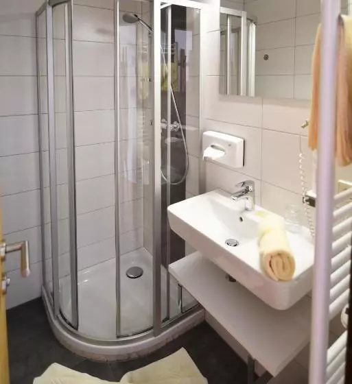 تختخواب و صبحانه Pension Seiwald In Kötschach