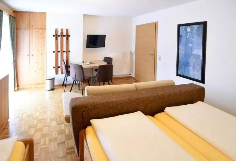 تختخواب و صبحانه Pension Seiwald In Kötschach