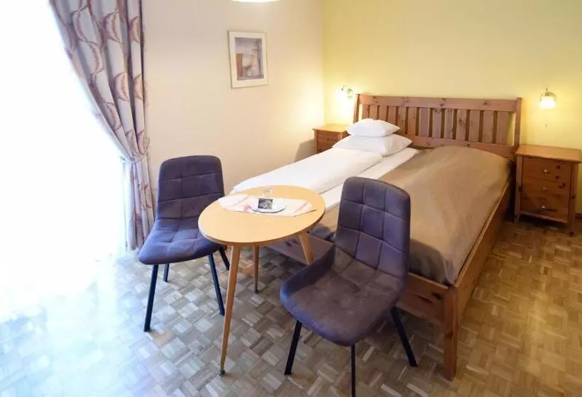 تختخواب و صبحانه Pension Seiwald In Kötschach