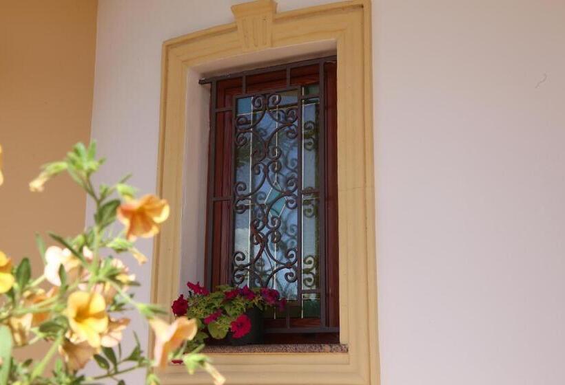 Bed and Breakfast Villa Manno