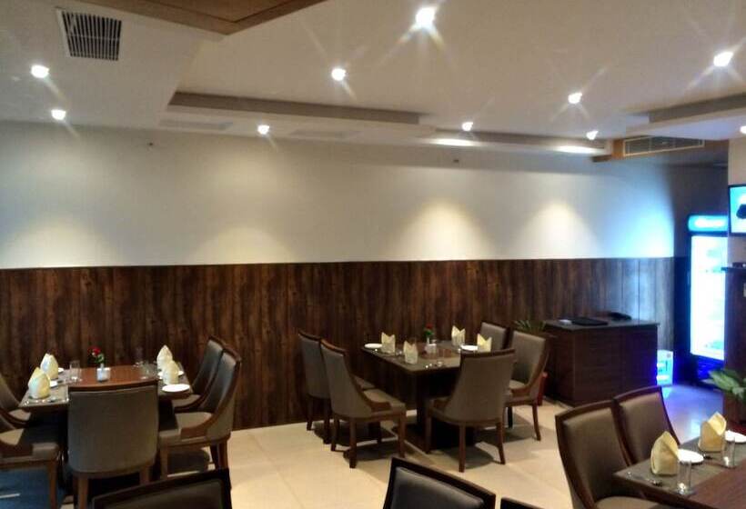 Hotelli Fairvacanze Inns & Suites