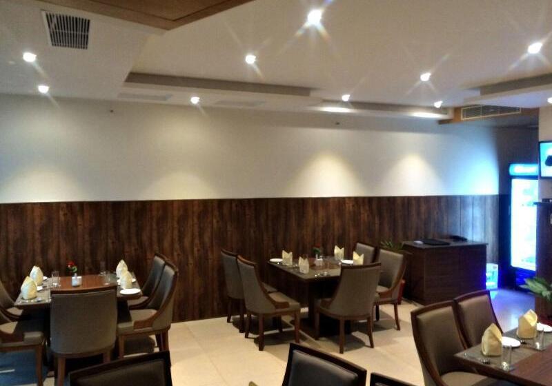 Hotelli Fairvacanze Inns & Suites