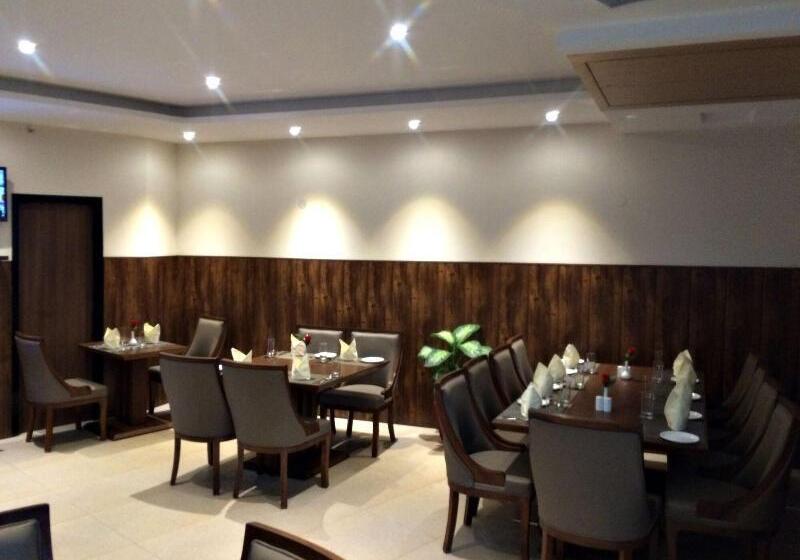 Hotelli Fairvacanze Inns & Suites