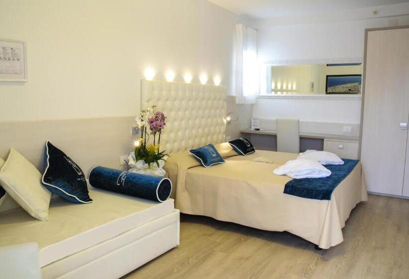 בית מלון כפרי Hollywoods