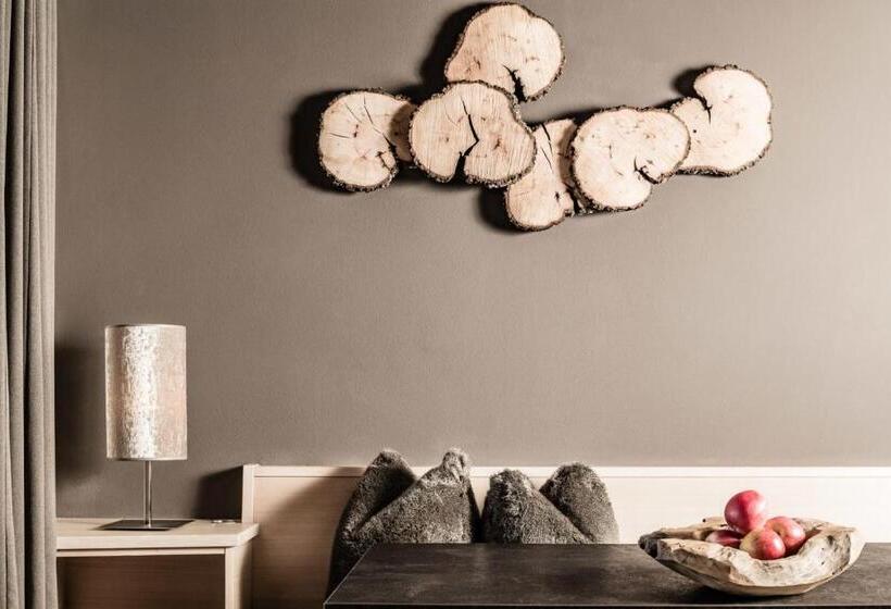 בית מלון כפרי Josef Mountain Resort