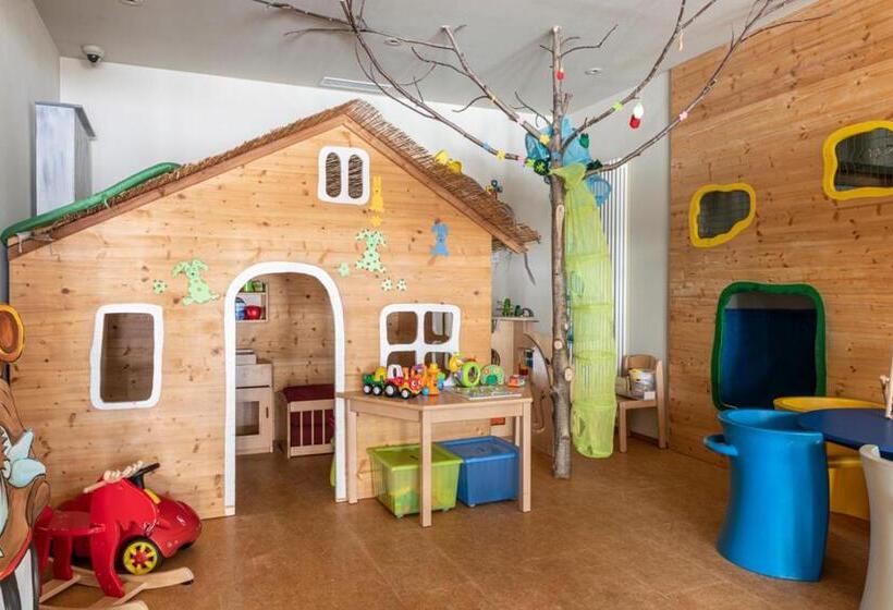 בית מלון כפרי Josef Mountain Resort