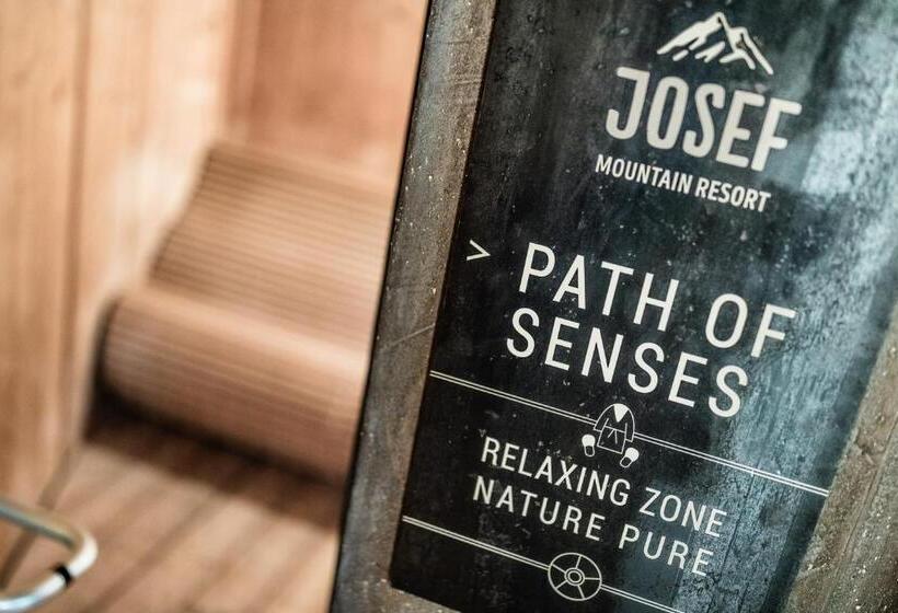 בית מלון כפרי Josef Mountain Resort