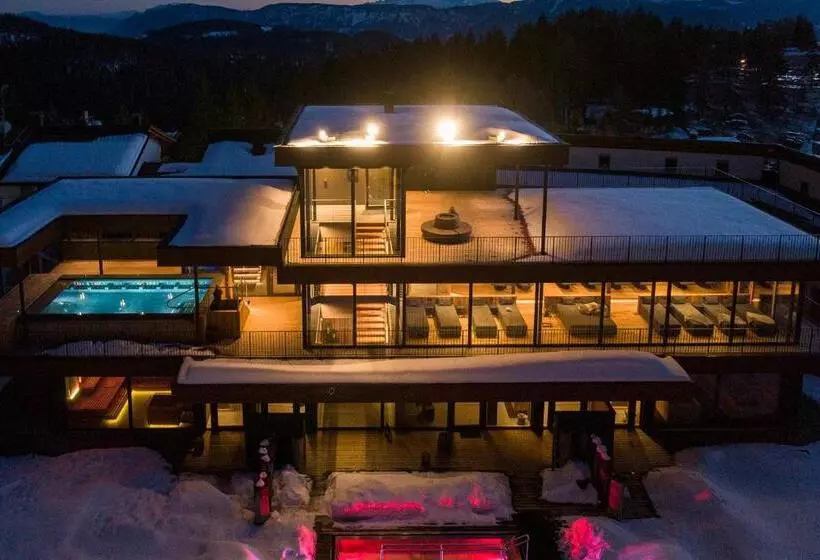 Hotel Josef Mountain Resort