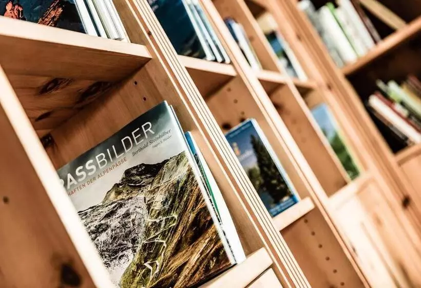 Hotel Josef Mountain Resort