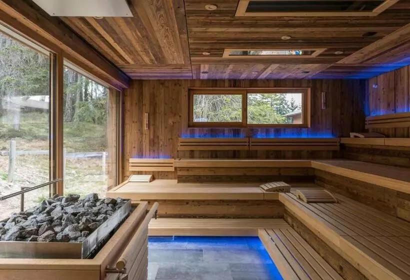 Hotel Josef Mountain Resort