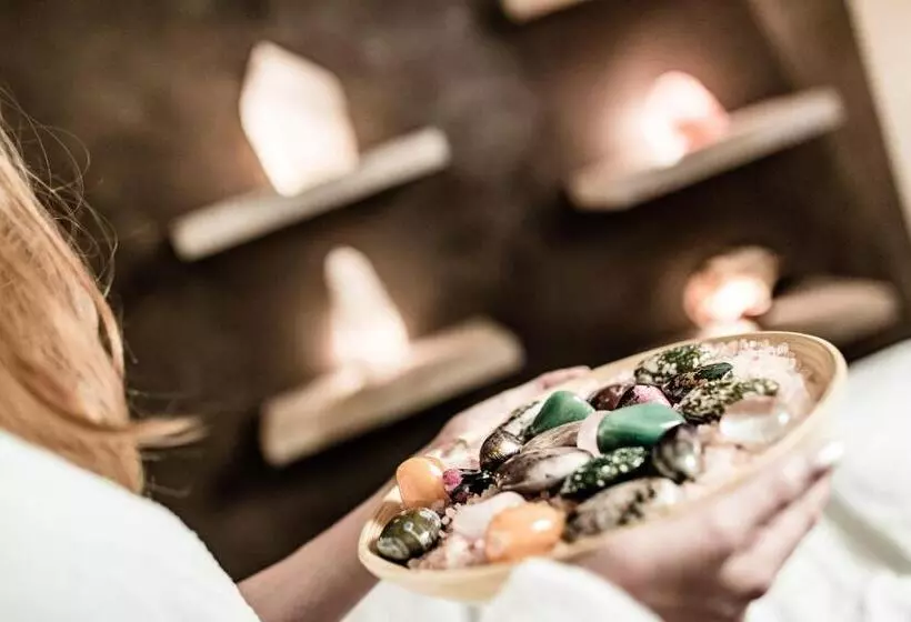 Hotel Josef Mountain Resort