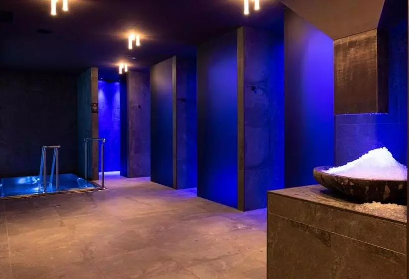 Hotel Josef Mountain Resort