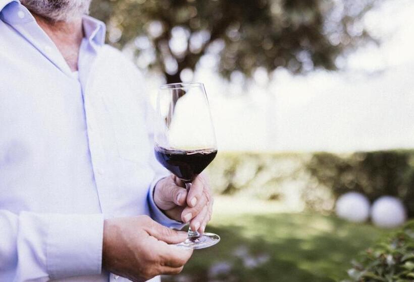 בית מלון כפרי Paradies