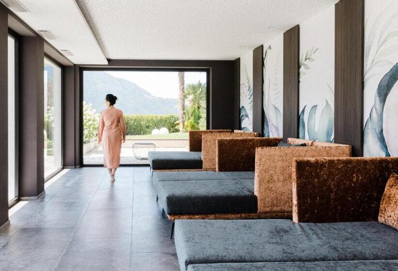 בית מלון כפרי Paradies