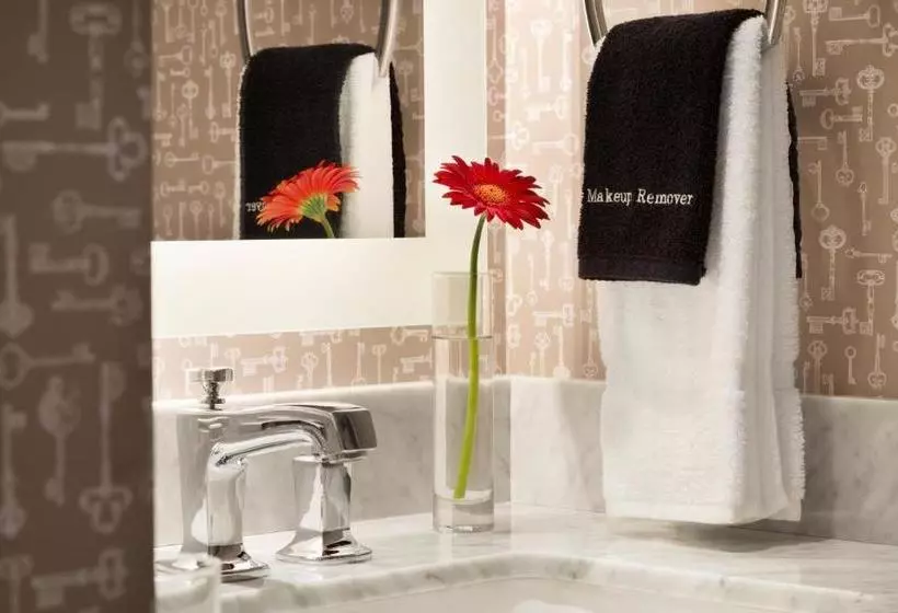 Hotelli Reikart House Buffalo, A Tribute Portfolio