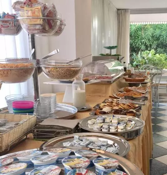 Hotel Tritone