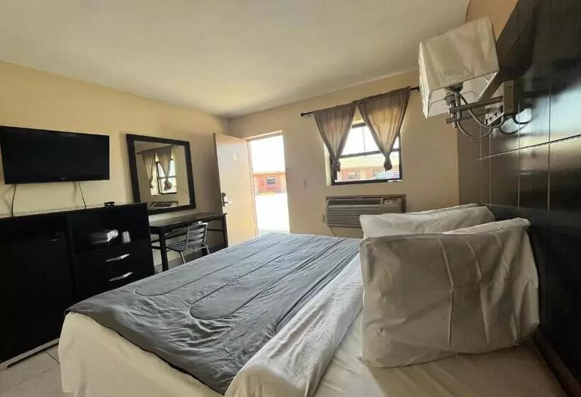 モーテル Circle Motor Lodge