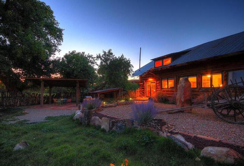 리조트 Canyon Of The Ancients Guest Ranch