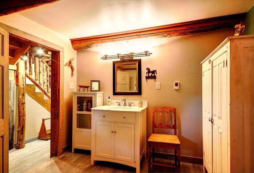 리조트 Canyon Of The Ancients Guest Ranch