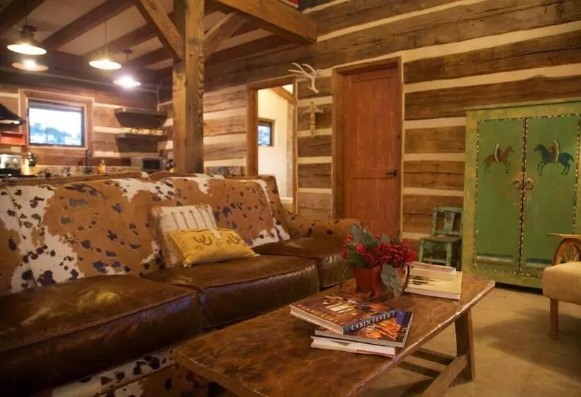 リゾートホテル Canyon Of The Ancients Guest Ranch