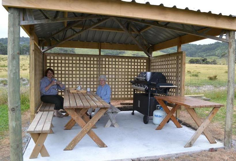 Skenes Creek Lodge Motel And Restaurant