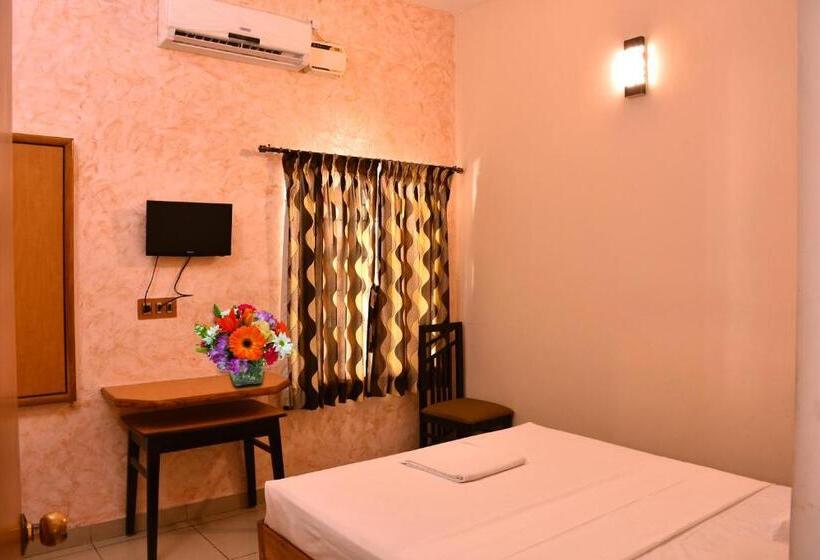 Vandrarhem Yogiram Inn