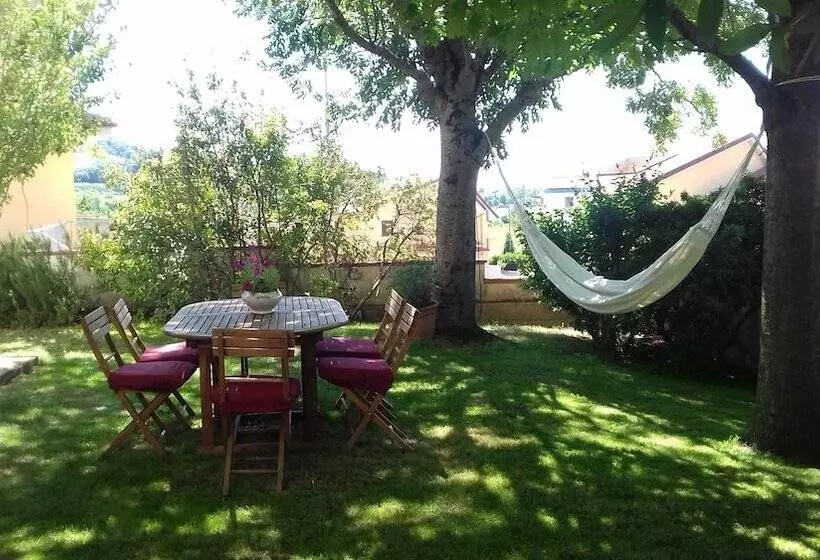 تختخواب و صبحانه Il Cipresso