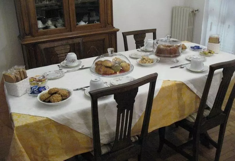 تختخواب و صبحانه Il Cipresso