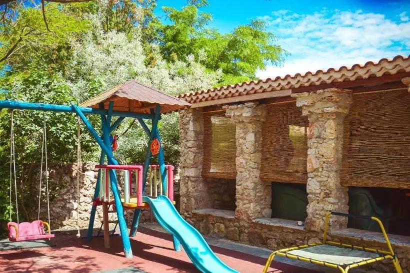 تختخواب و صبحانه Vamabel House