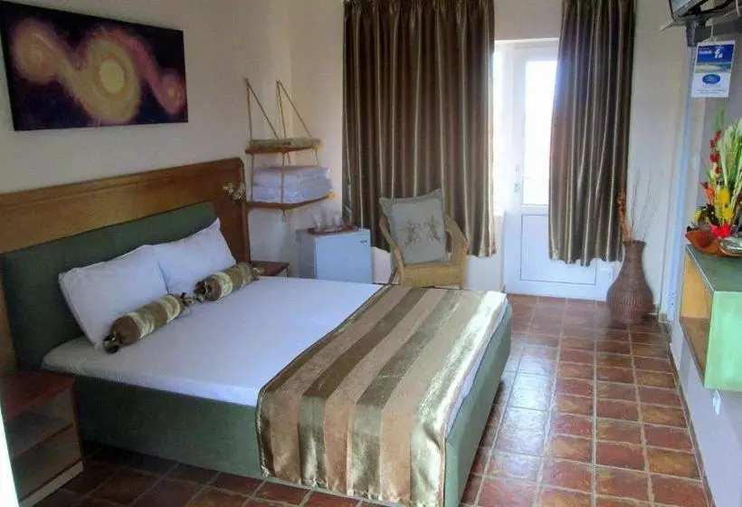 تختخواب و صبحانه Vamabel House