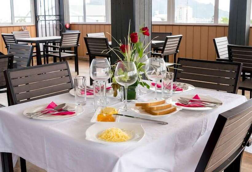 تختخواب و صبحانه Vintage Lodge