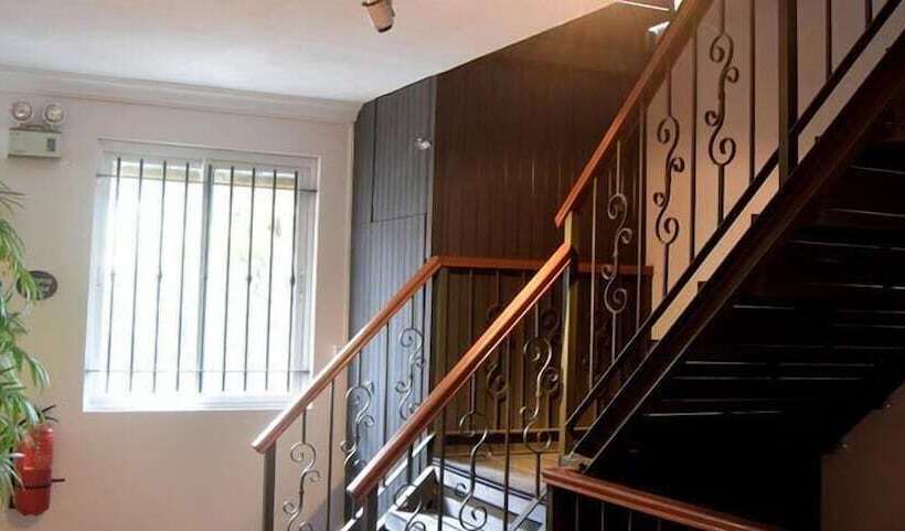 تختخواب و صبحانه Vintage Lodge