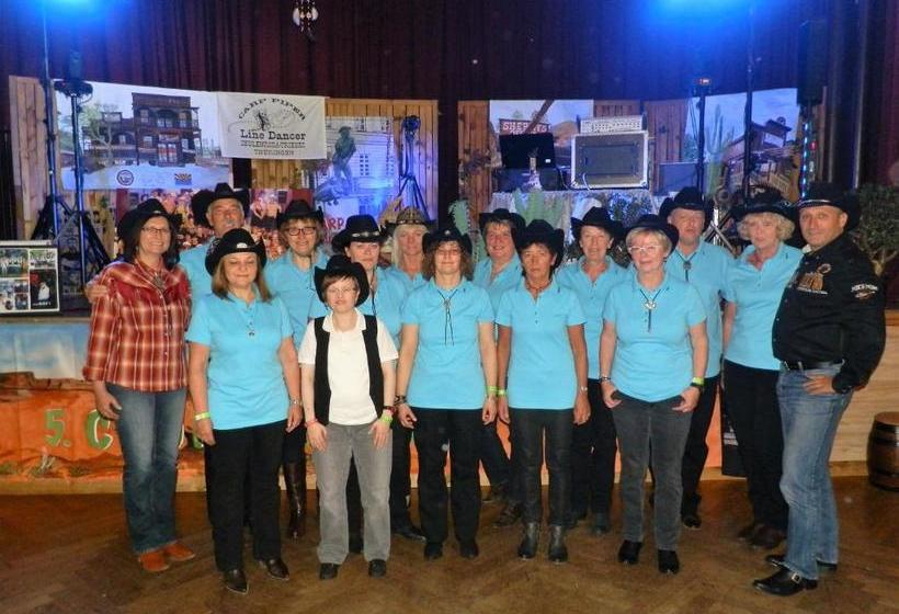 Отель Goldener Löwe Triebes