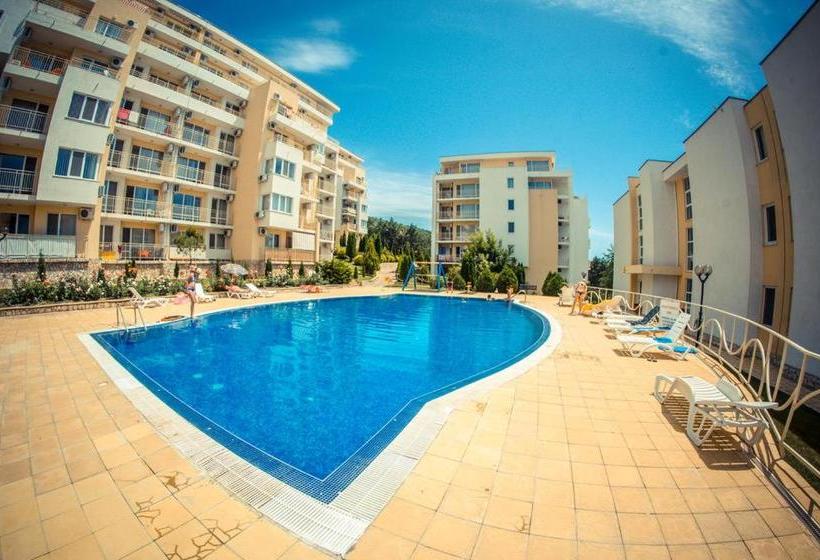 هتل Grand Resort Sea Fort Club