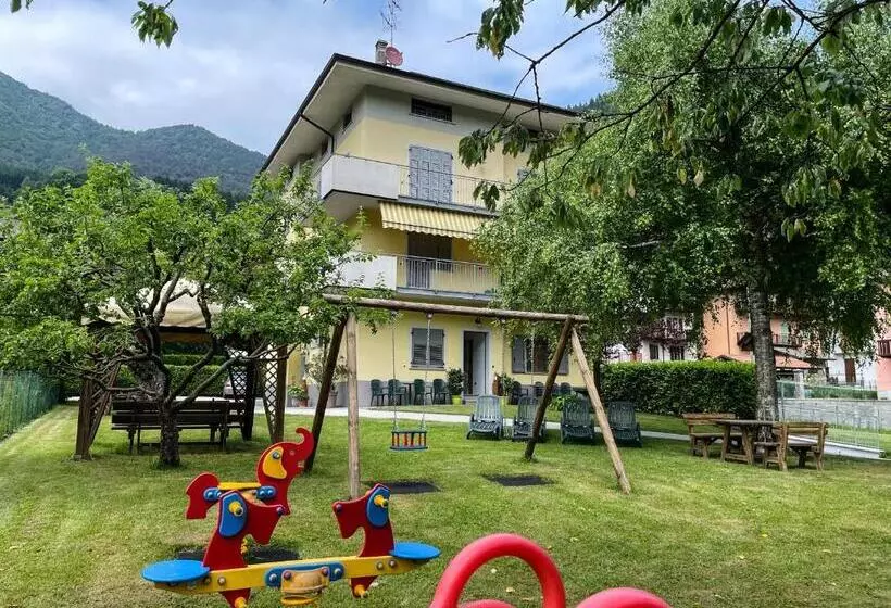 Hotelli Locanda Alla Perla