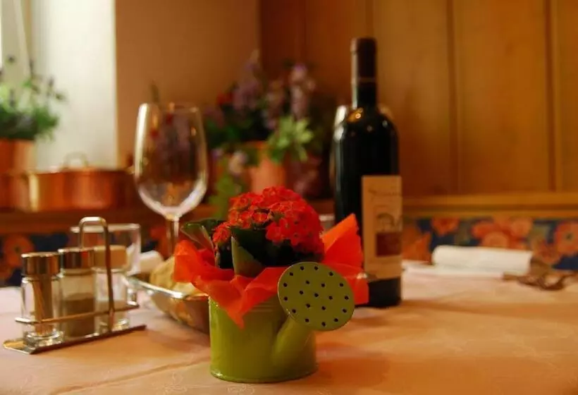 Hotelli Locanda Alla Perla