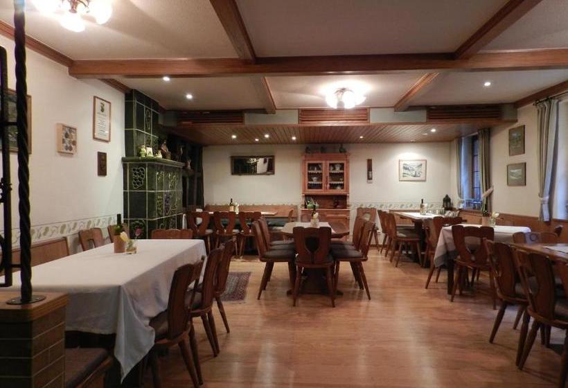 בית מלון כפרי Weingut Stassen