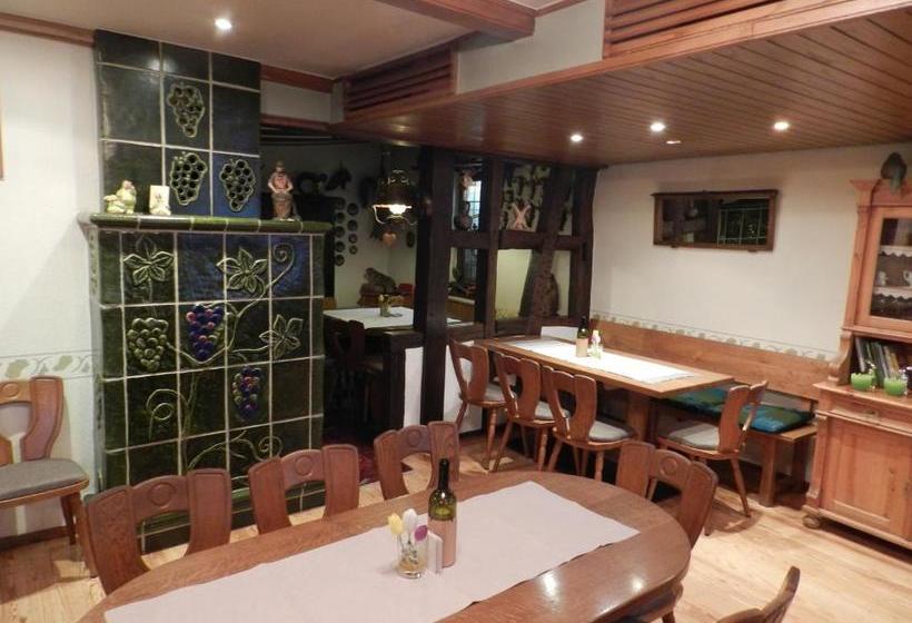 בית מלון כפרי Weingut Stassen