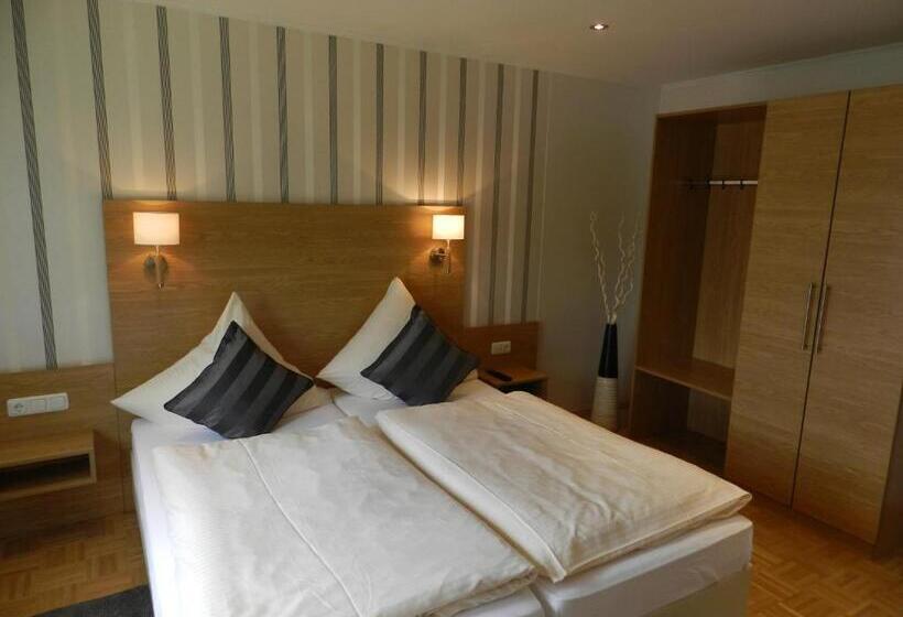 בית מלון כפרי Weingut Stassen