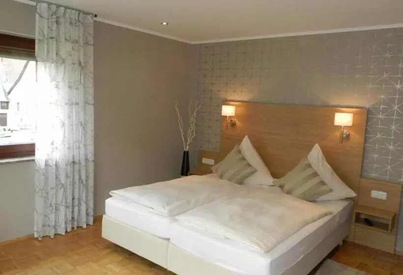 Hotelli Weingut Stassen