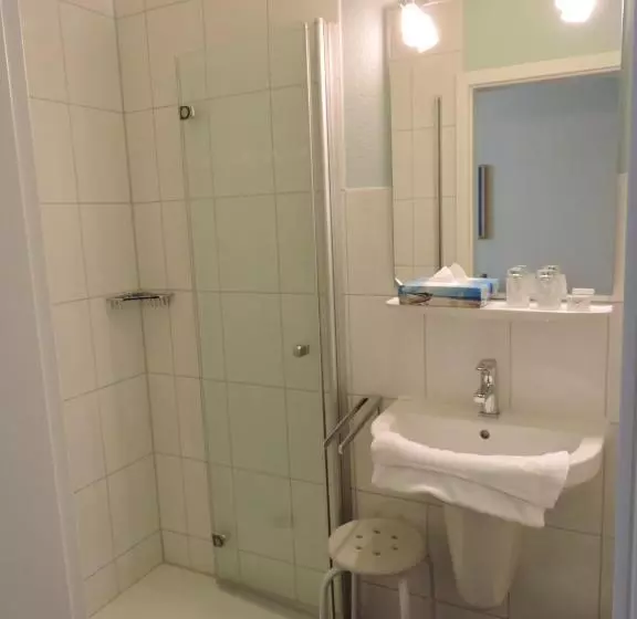 Hotelli Zum Herrenhaus