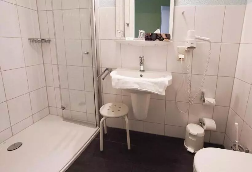 Hotelli Zum Herrenhaus