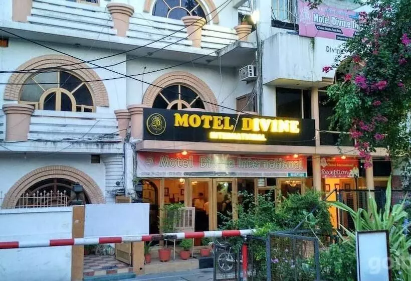 Motel Divine International