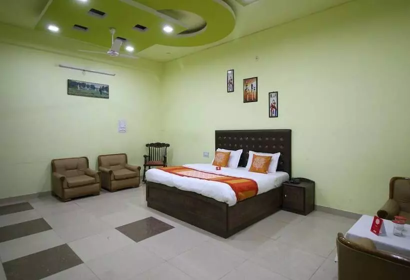 Motel Divine International