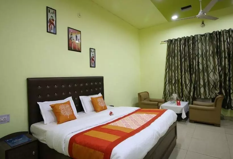 Motel Divine International