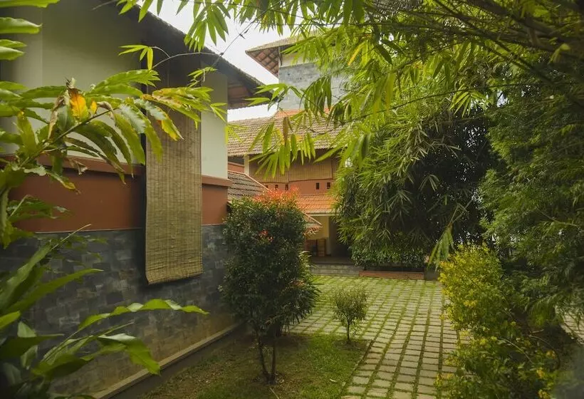 Vistara Resort