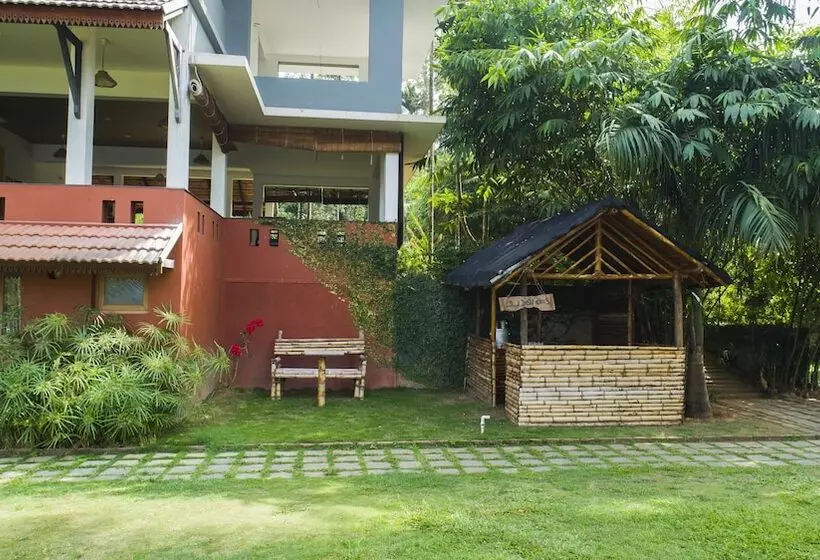 Vistara Resort