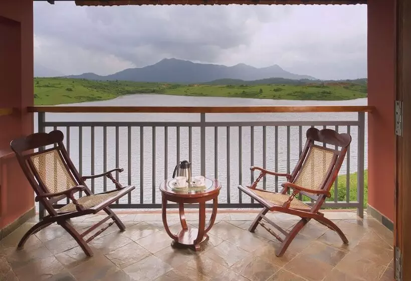 Vistara Resort