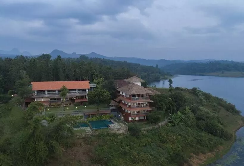 Vistara Resort