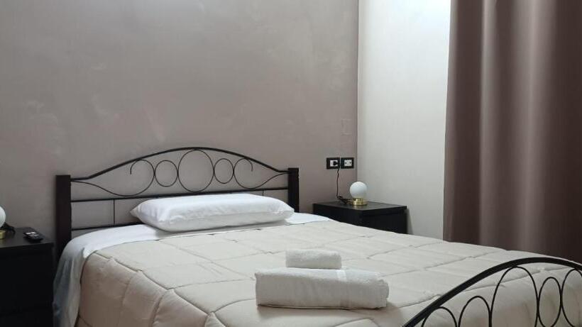 ベッドアンドブレックファースト Affittacamere Da Rocco